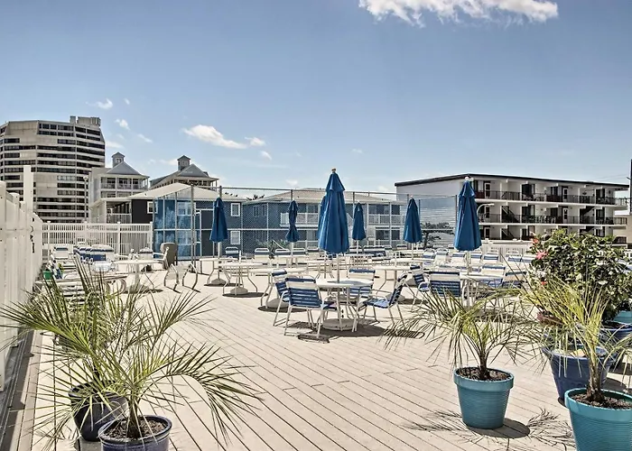 Holiday home Heated Pool And Views Beachfront Ocean Gem